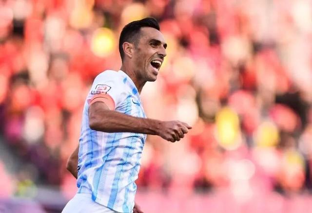 谢晖再谈被偷拍：家人规定我不能再喝大酒，两瓶啤酒不能多.