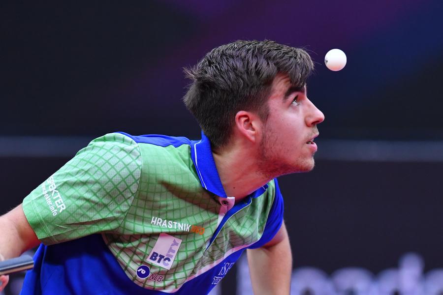 不斷調整的 不斷調整的