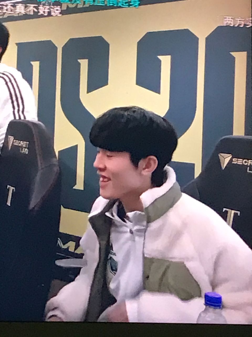 他从未以主 他从未以主