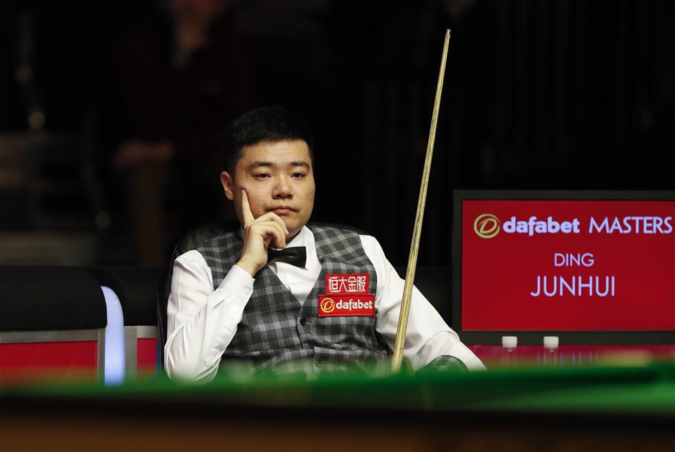 年轻才俊 年轻才俊